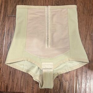Belle fit Postpartum Binder Size L